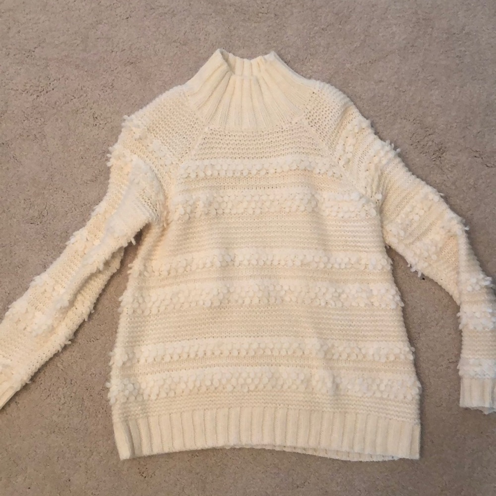 Lou & Grey Cream Textured Turtleneck Sweater